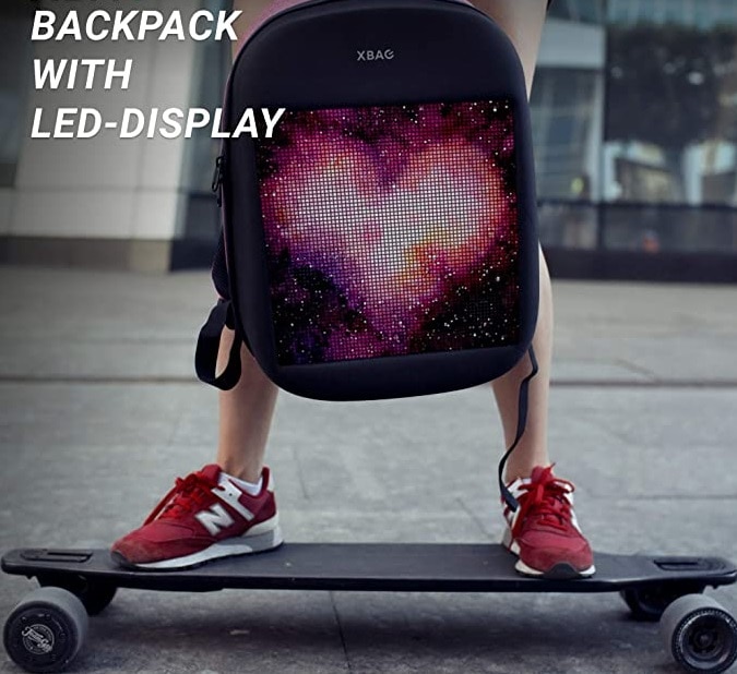 LED backpack； mostrar personalidade